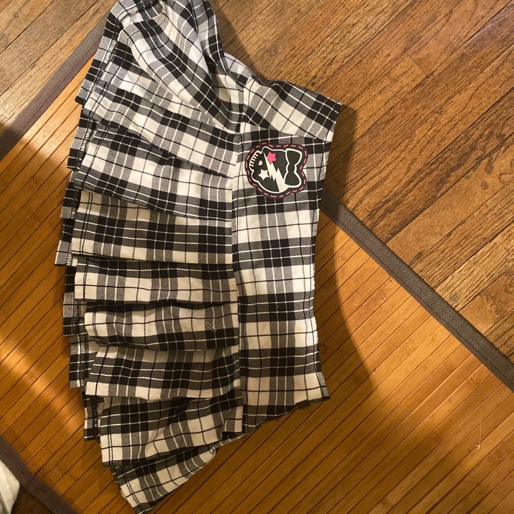 Punk rock black and white checkered plaid shirt w/ skull. Black buckles on side - Picture 2 of 6